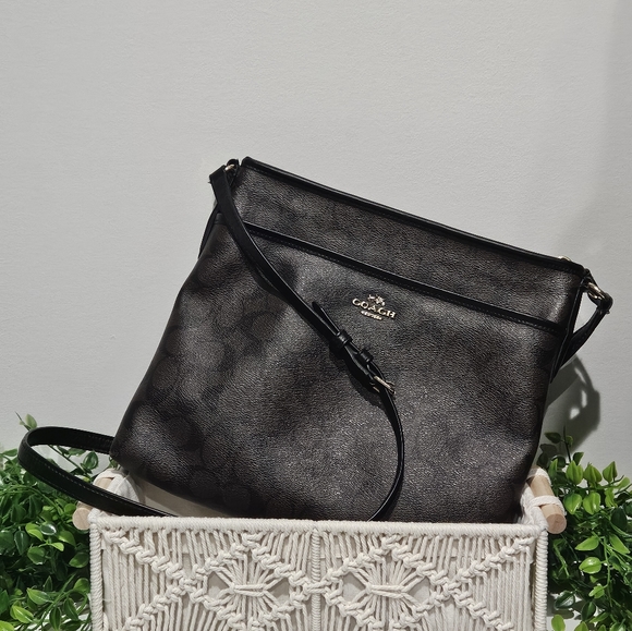 Coach Signature Crossbody Bag โ Black C Print โ Adjustable Strap - Picture 1 of 6